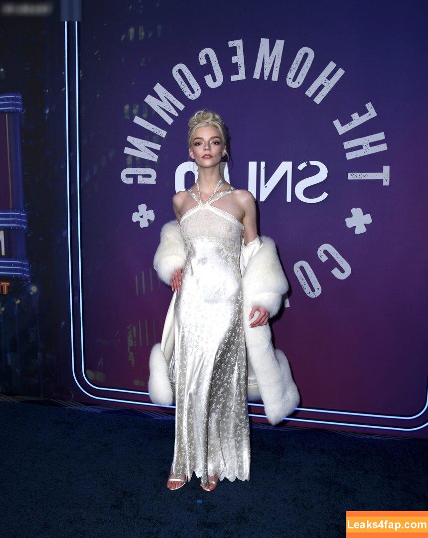 OOPS!!! International /  leaked photo photo #14818