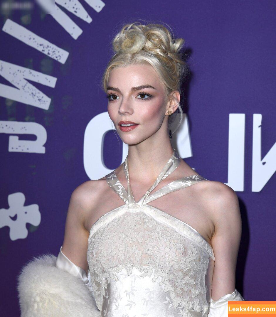 OOPS!!! International /  слитое фото фото #14823