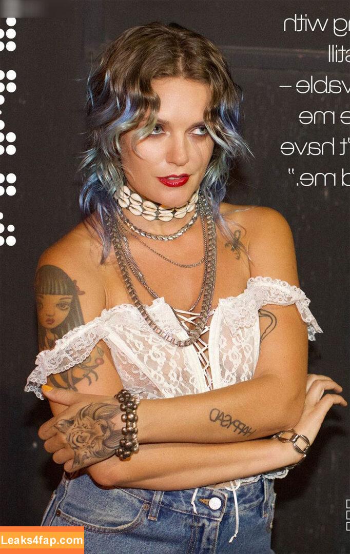 OOPS!!! International /  leaked photo photo #14878