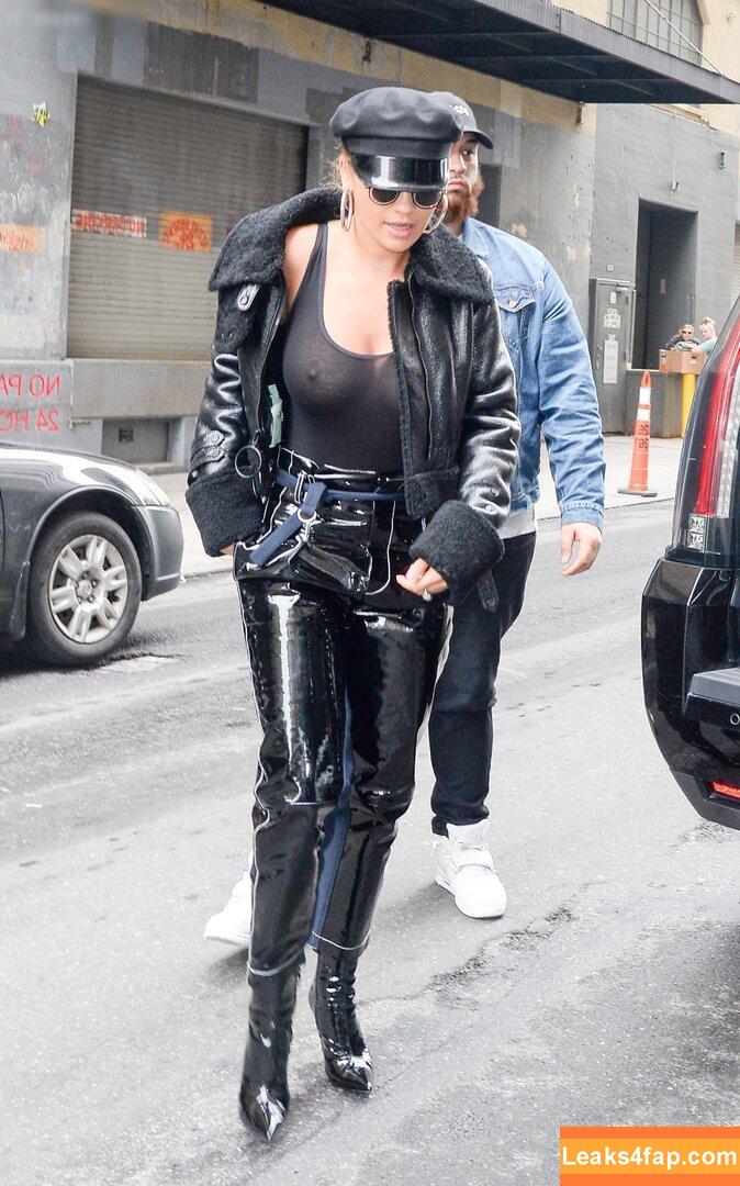 OOPS!!! International /  leaked photo photo #14936