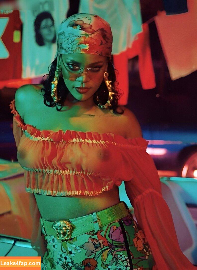 OOPS!!! International /  leaked photo photo #14948