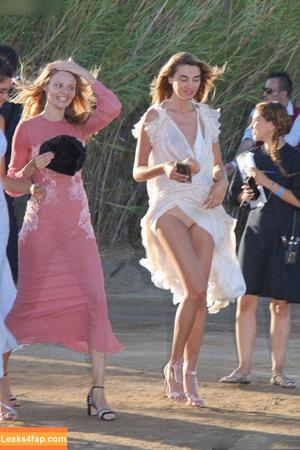 OOPS!!! International photo #14040