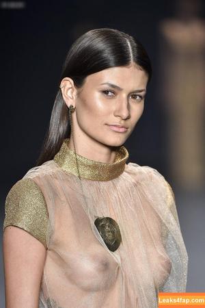 OOPS!!! International photo #14195