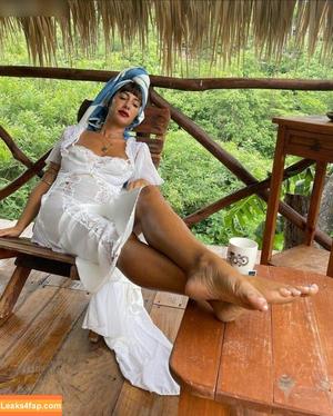 OOPS!!! International photo #14241