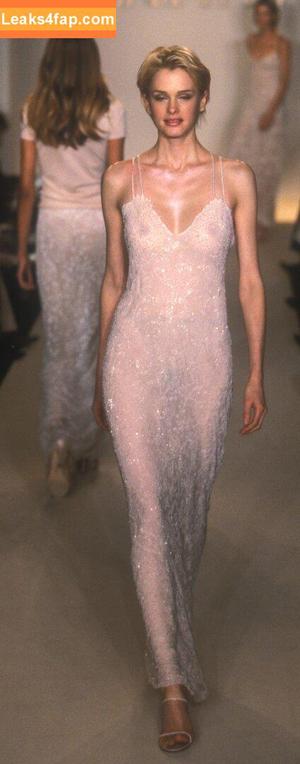 OOPS!!! International photo #14463