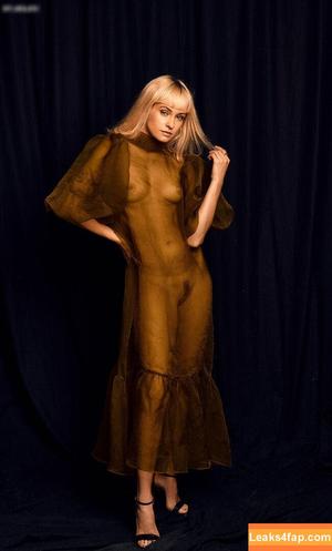 OOPS!!! International photo #14768