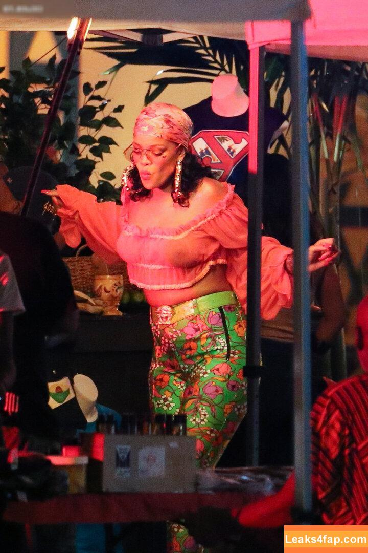 OOPS!!! International /  leaked photo photo #15042