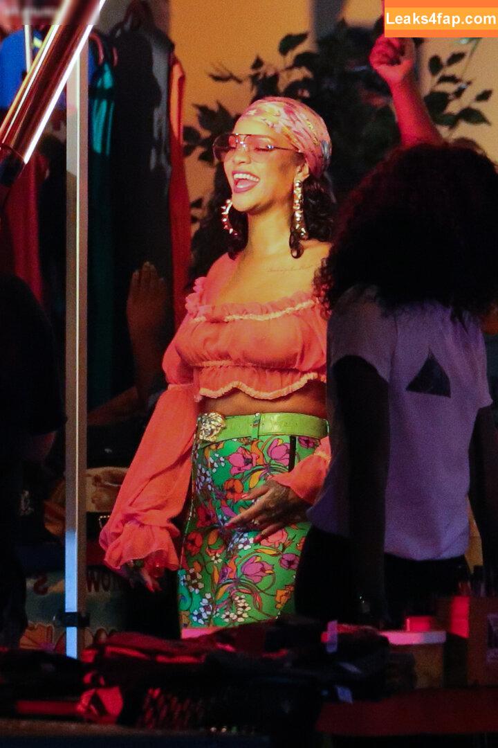 OOPS!!! International /  leaked photo photo #15047