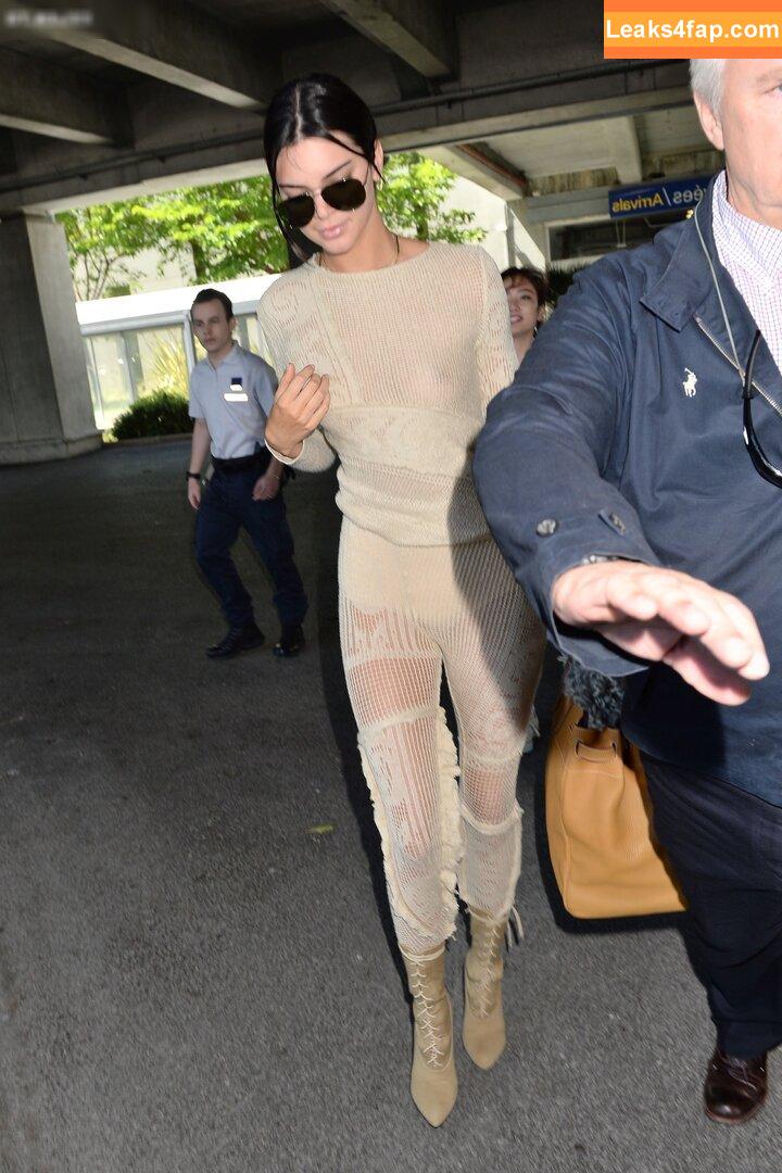 OOPS!!! International /  leaked photo photo #15050