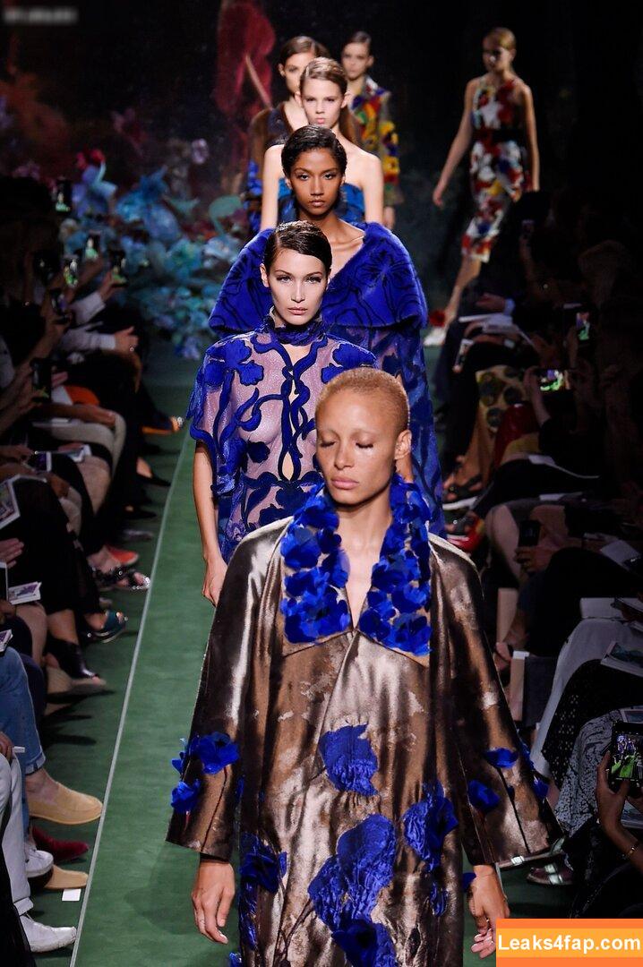 OOPS!!! International /  leaked photo photo #15135