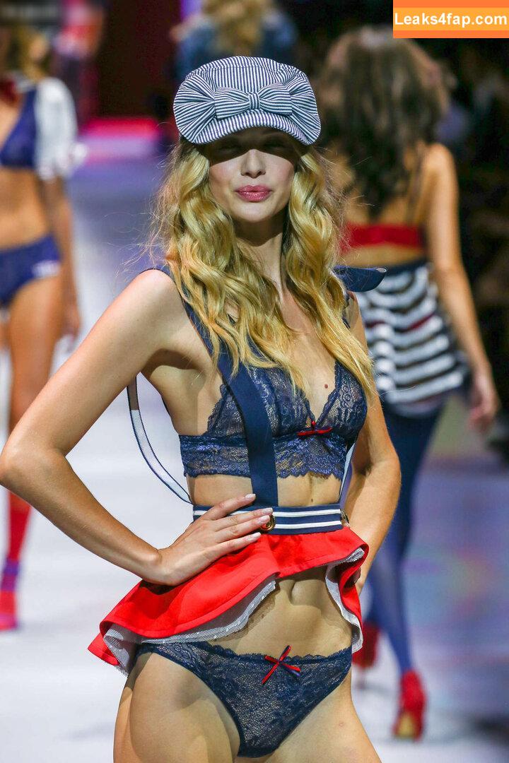 OOPS!!! International /  leaked photo photo #15252