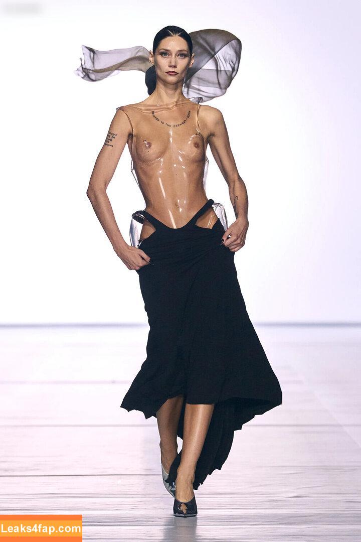 OOPS!!! International /  leaked photo photo #15327