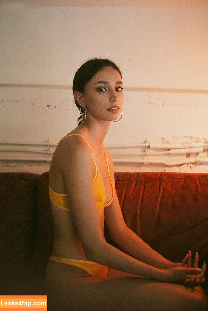 OOPS!!! International /  leaked photo photo #15442