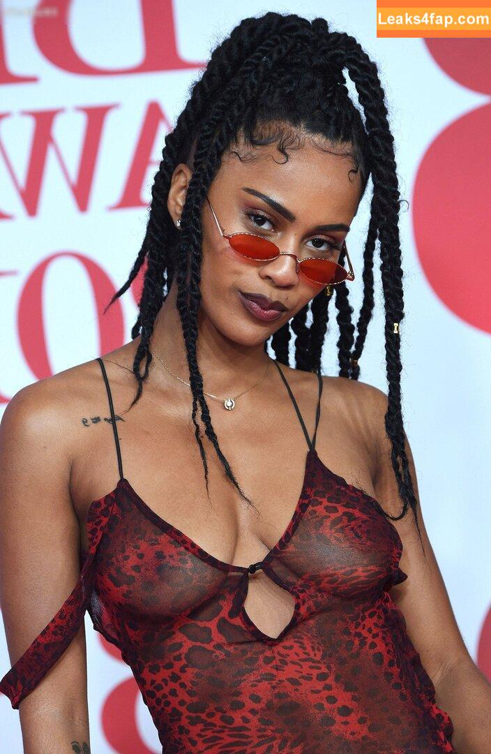 OOPS!!! International /  слитое фото фото #15809