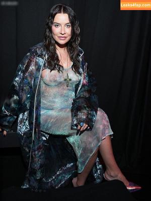 OOPS!!! International photo #15187