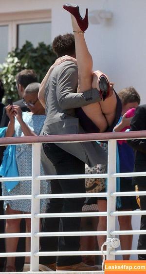 OOPS!!! International photo #15372