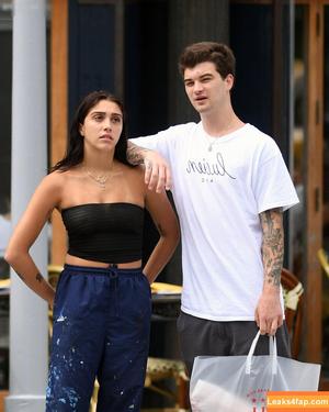 OOPS!!! International photo #15425