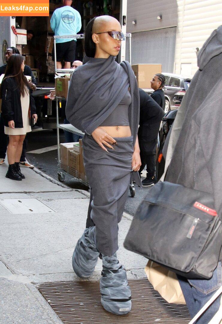 OOPS!!! International /  leaked photo photo #7264