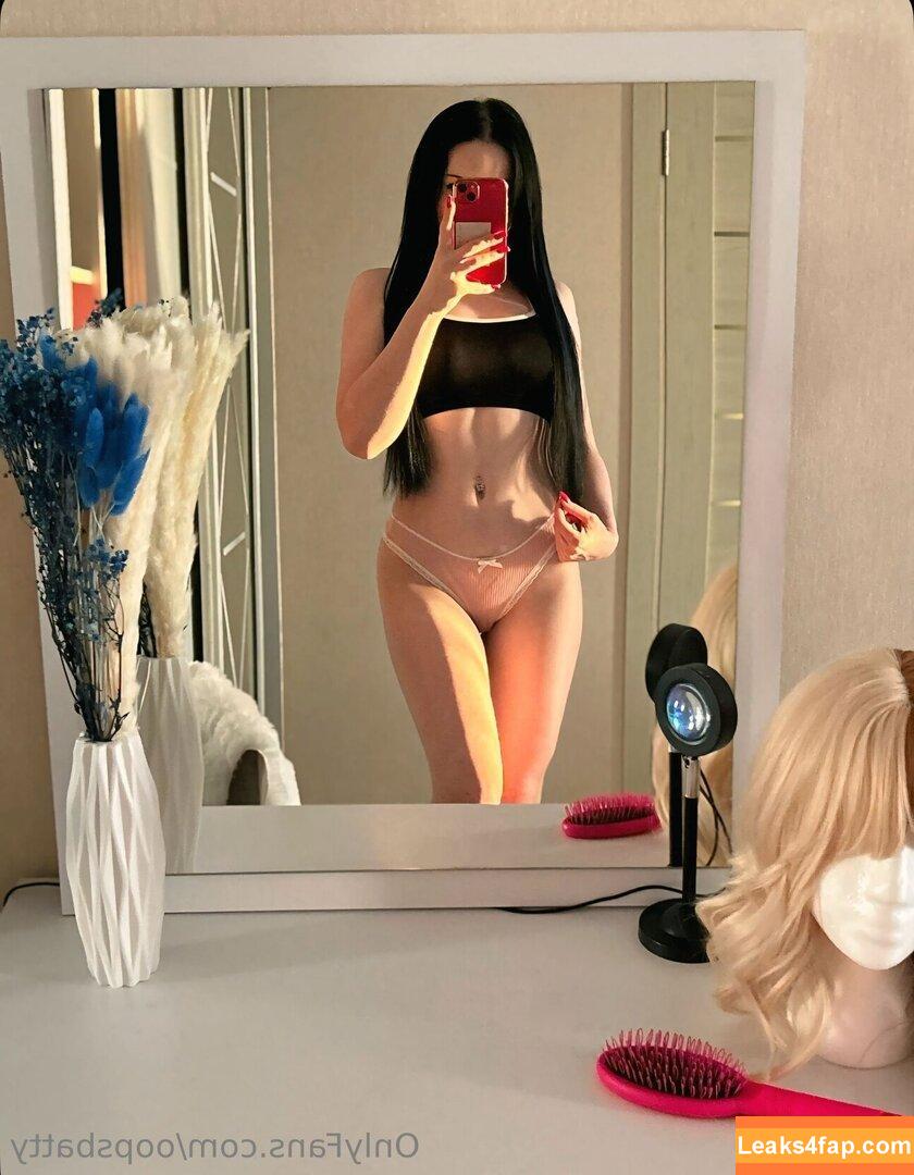 oopsbatty / oopstagramt leaked photo photo #0014