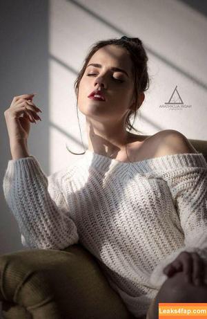 Ophelie Rullier photo #0354