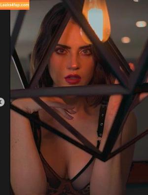 Ophelie Rullier photo #0895