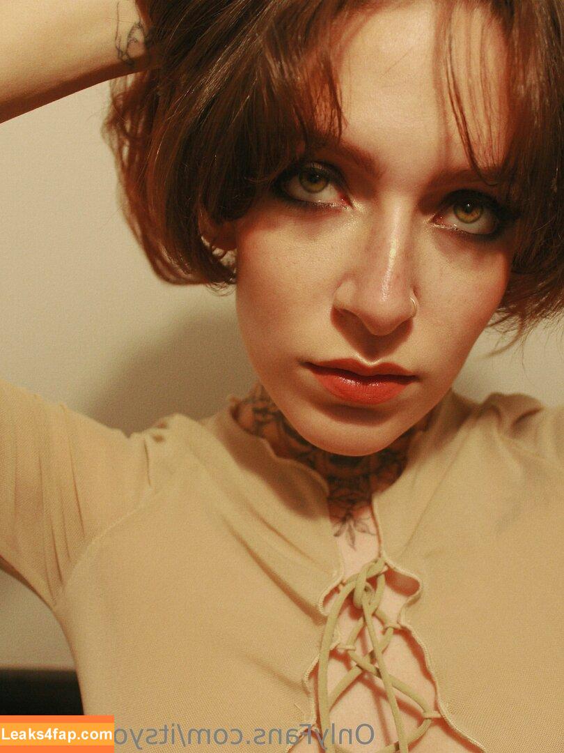 Oriana Valentine / Helvetios / badgalori / itsyourvenus leaked photo photo #0011