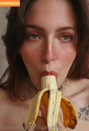 Oriana Valentine photo #0009
