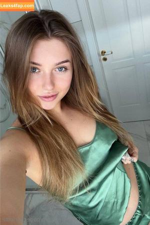 pagecharlotte photo #0047