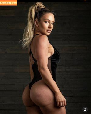 Paige Hathaway фото #0001