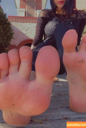 paintingwithtoes photo #0021