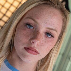 Pale Freckled Girls фото #0026