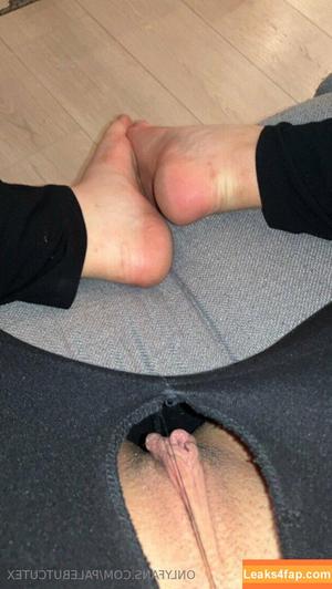 palebutnaughtyx1 photo #0011