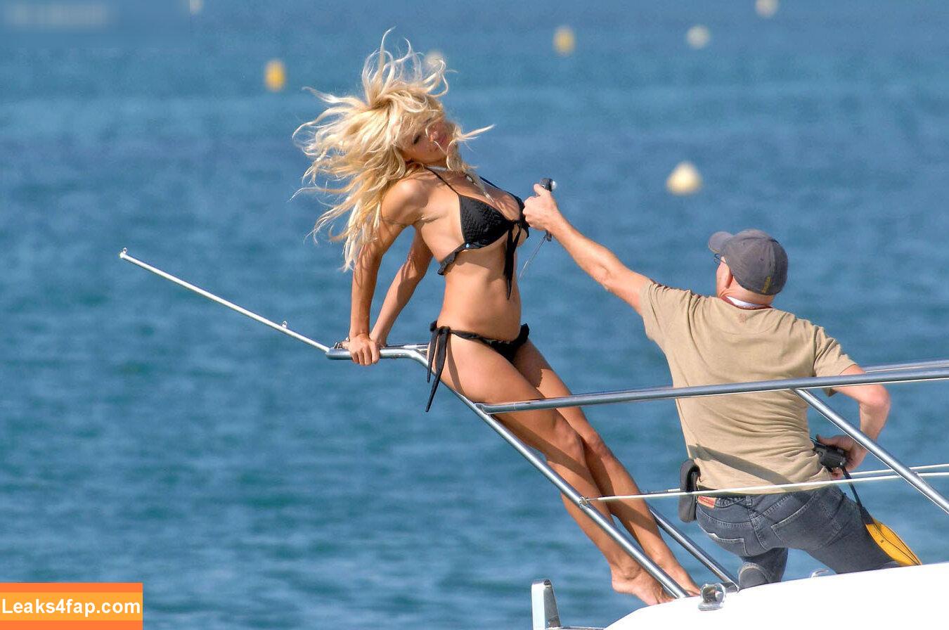 Pamela Anderson / pamelaanderson leaked photo photo #0348