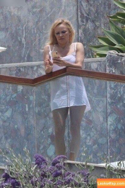 Pamela Anderson / mepamelaanderson / pamelaanderson leaked photo photo #0539