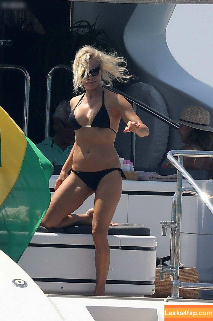 Pamela Anderson / pamelaanderson слитое фото фото #0639