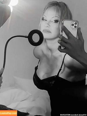 Pamela Anderson photo #0041
