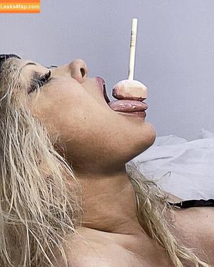 Pamela Anderson photo #0043