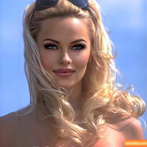 Pamela Anderson photo #0112