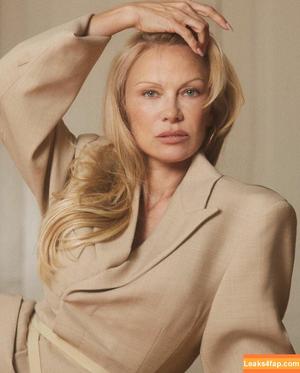 Pamela Anderson photo #0294