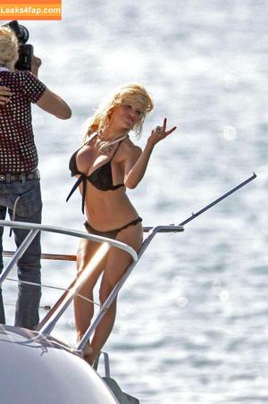 Pamela Anderson photo #0341