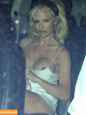 Pamela Anderson photo #0466