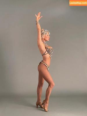 Pamela Anderson photo #0682