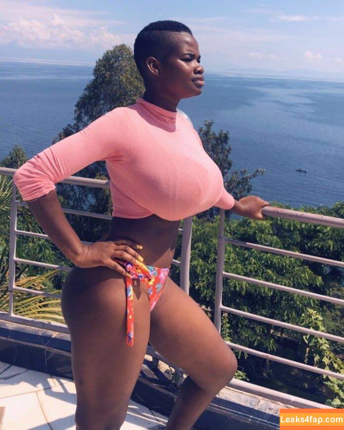 Pamela Odame Watara / iamnaturalpam leaked photo photo #0006