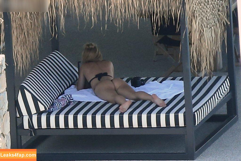 Pamela Reif / pamela_rf leaked photo photo #0103