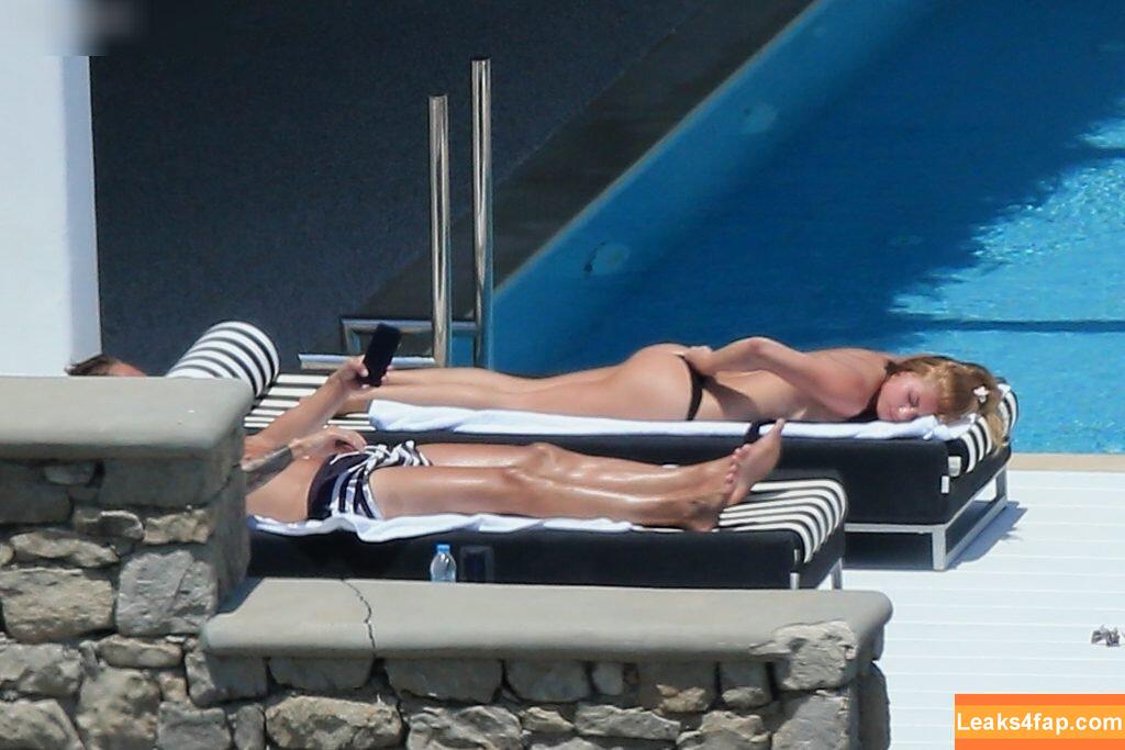 Pamela Reif / pamela_rf leaked photo photo #0104