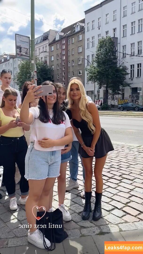 Pamela Reif / pamela_rf leaked photo photo #0218