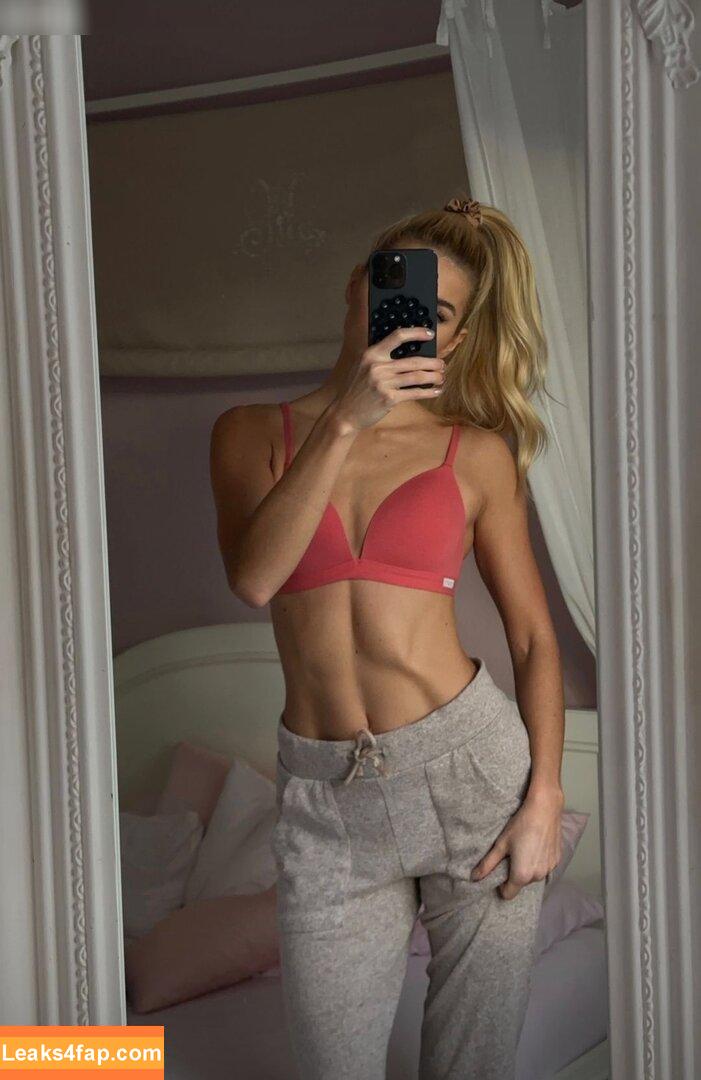 Pamela Reif / pamela_rf leaked photo photo #0402