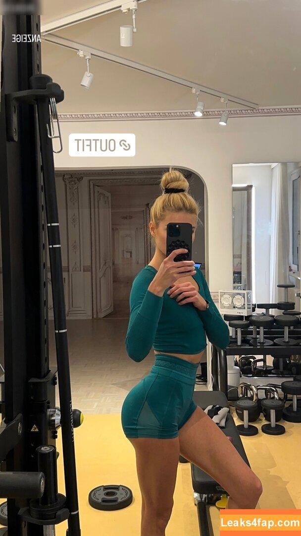 Pamela Reif / pamela_rf leaked photo photo #0411