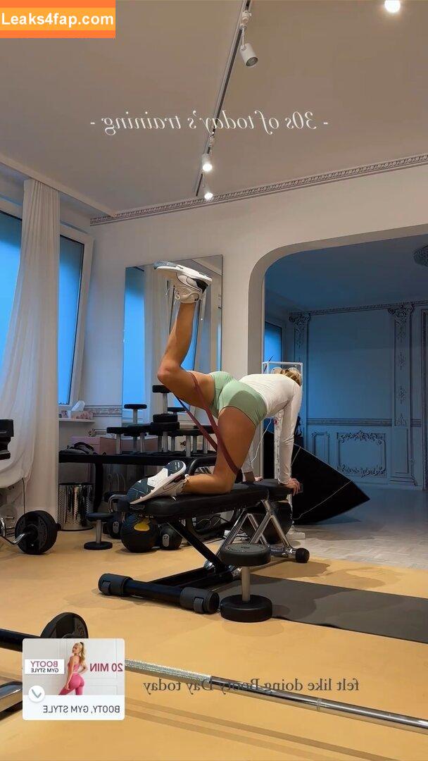 Pamela Reif / pamela_rf leaked photo photo #0435