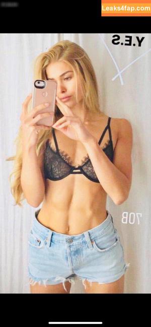 Pamela Reif photo #0269